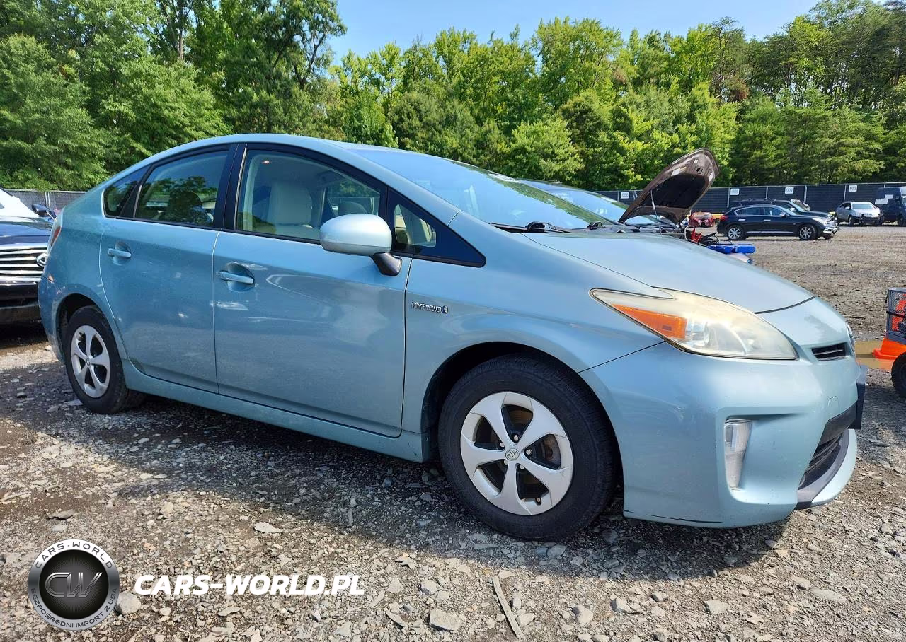 2012 Toyota Prius Two VIN:JTDKN3DU5C1556280 - 4