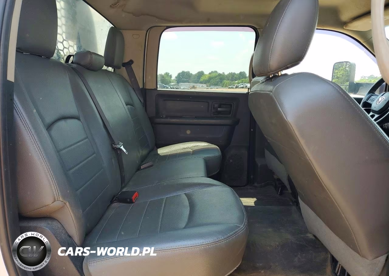 2018 Ram 5500 VIN:3C7WRNFL5JG233662 - 10