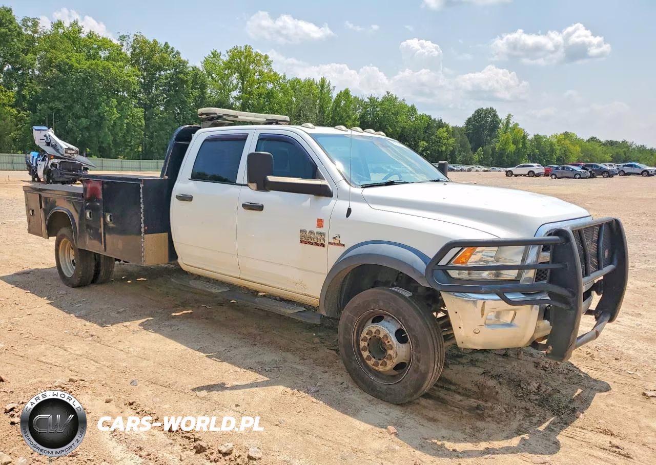 2018 Ram 5500 VIN:3C7WRNFL5JG233662 - 4