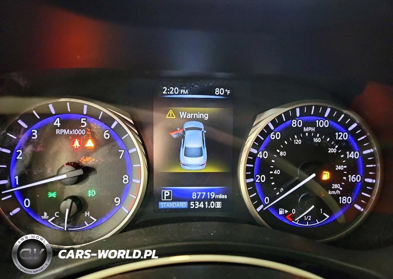 2015 Infiniti Q50 Premium VIN:JN1BV7AR5FM397676 - 9