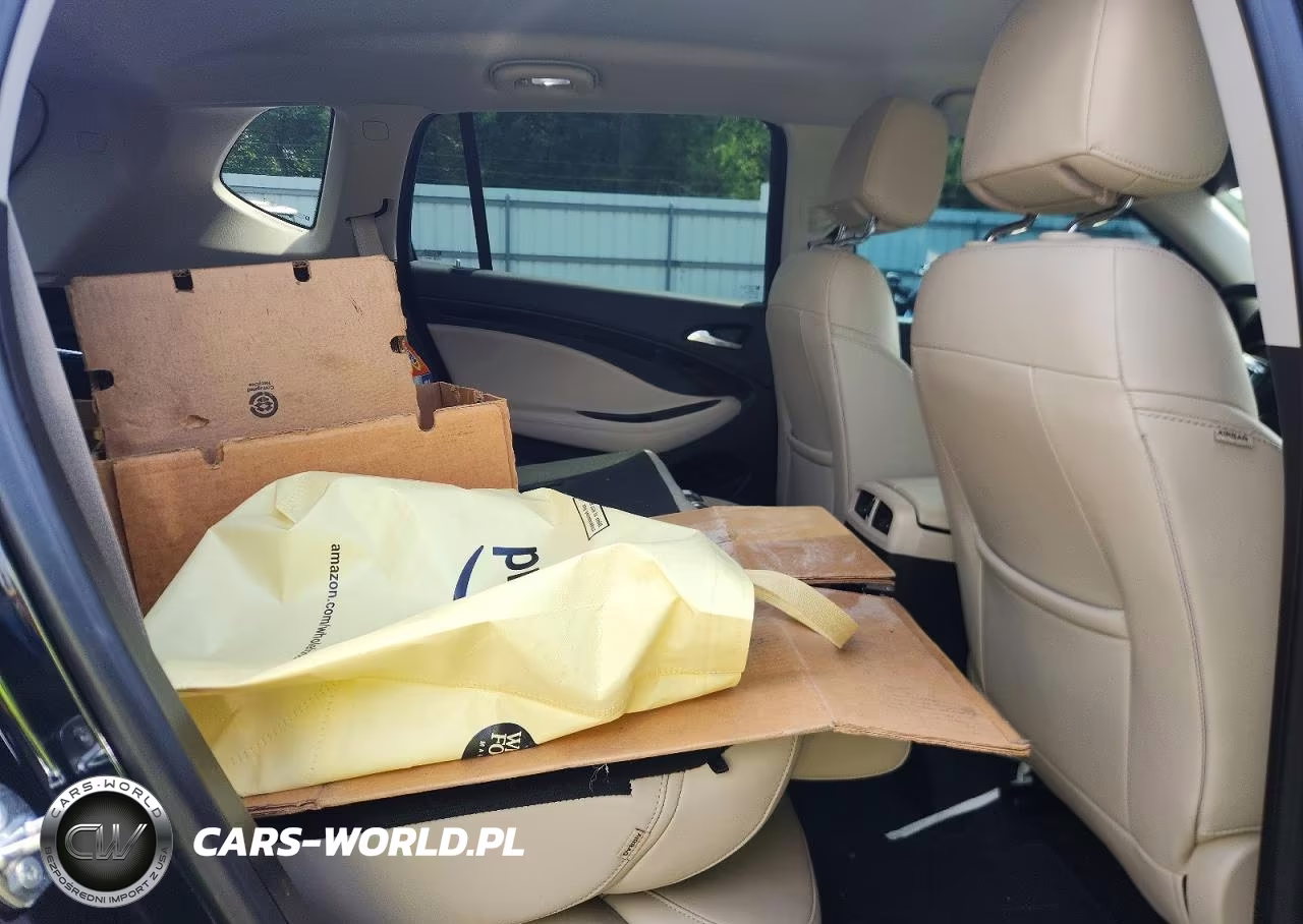 2020 Buick Envision Essence VIN:LRBFXCSA4LD179247 - 11