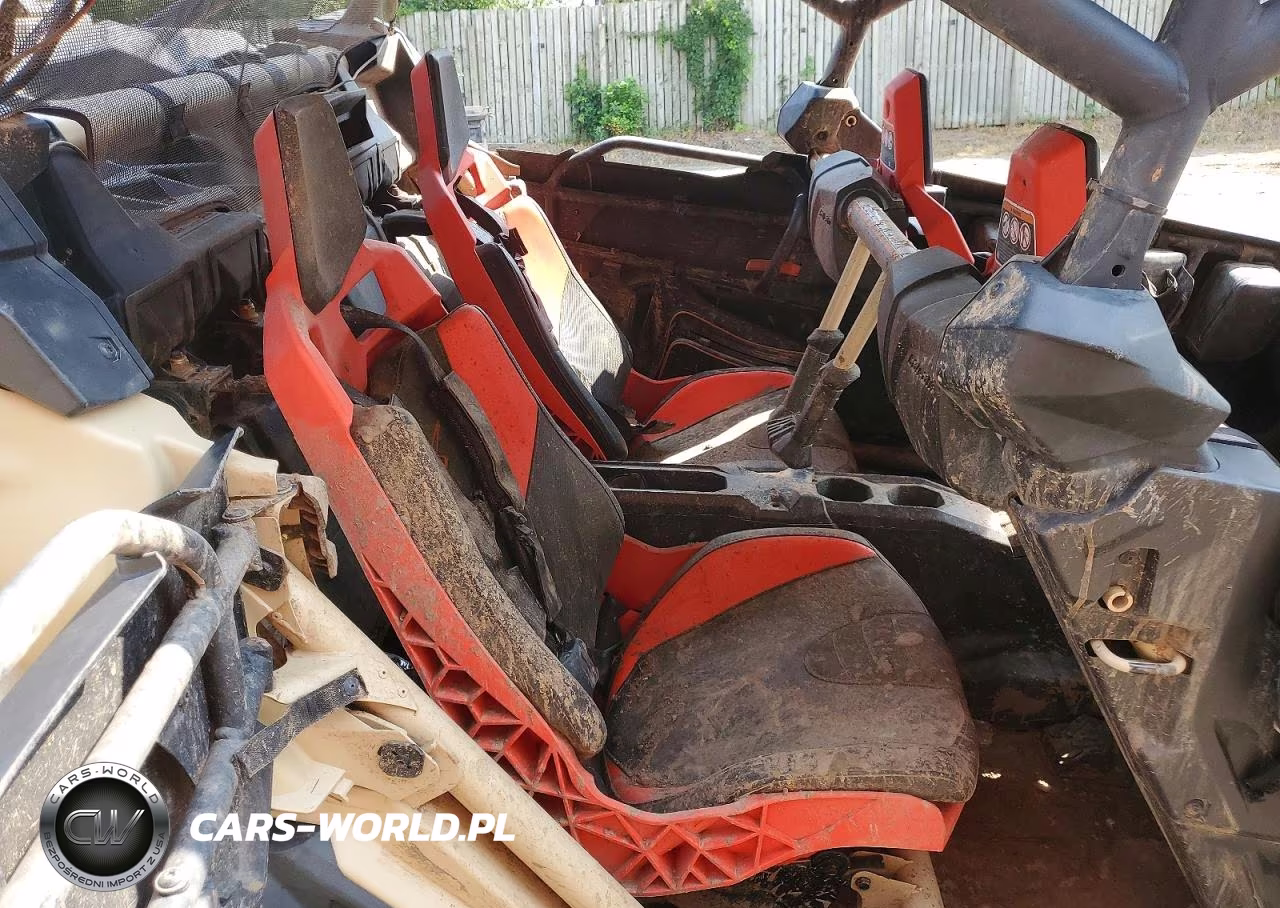 2023 Can-Am Maverick X3 Utility Vehicle VIN:3JBVEAV45PE000251 - 6