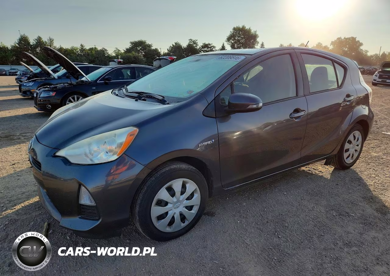 2013 Toyota Prius C Three
