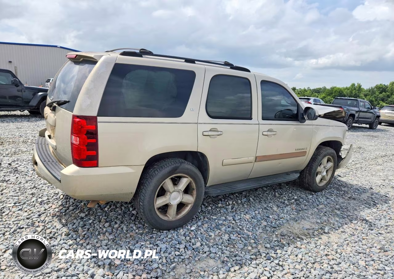 2007 Chevrolet Tahoe C1500 VIN:1GNFC13J77R306069 - 3
