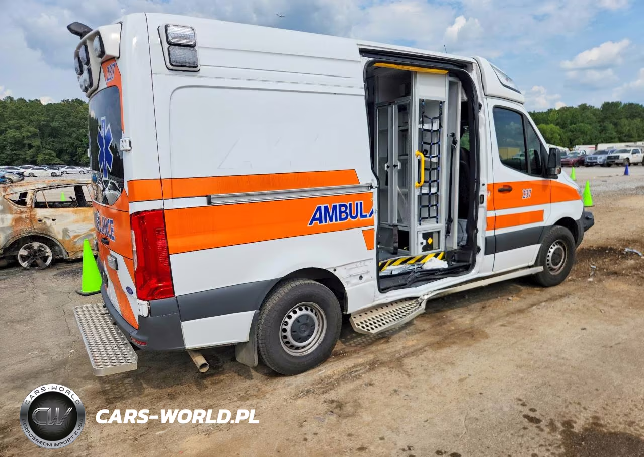 2025 Mercedes-Benz Sprinter 2500 VIN:W1W4NBHY4ST201382 - 3