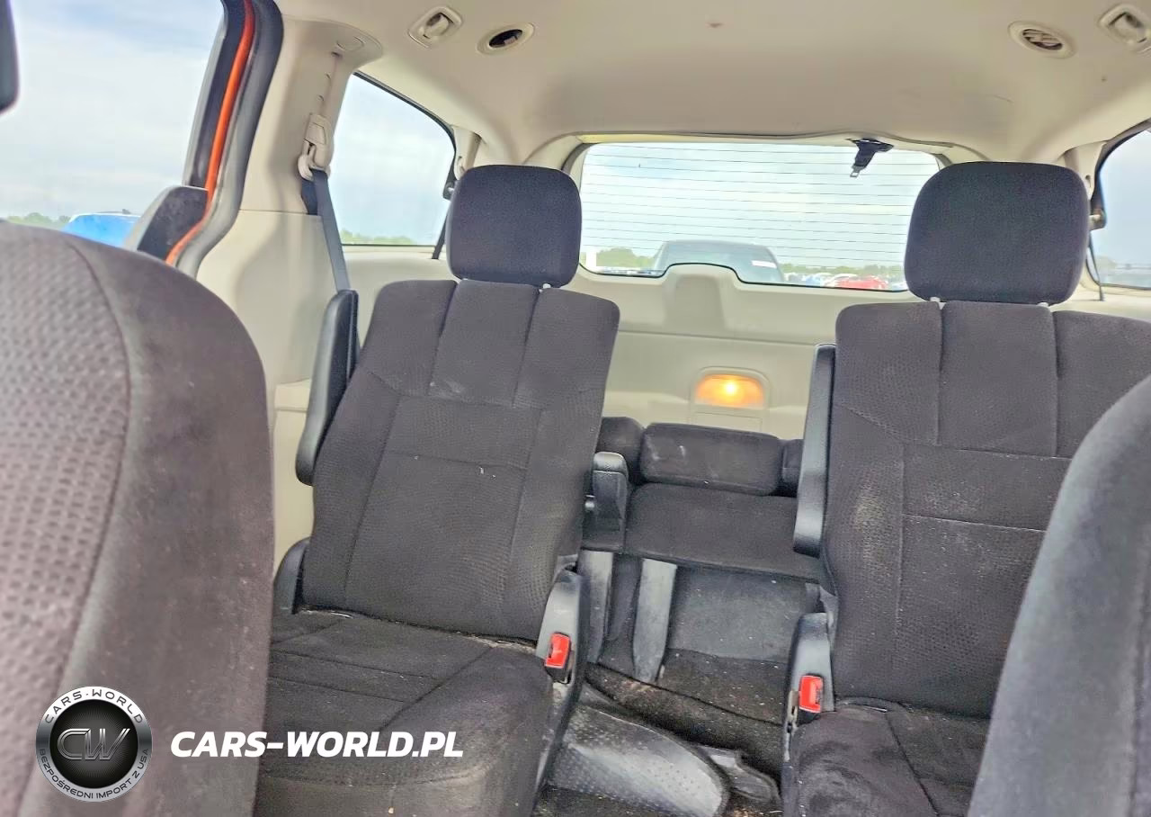 2011 Dodge Grand Caravan Express VIN:2D4RN4DG1BR697374 - 10