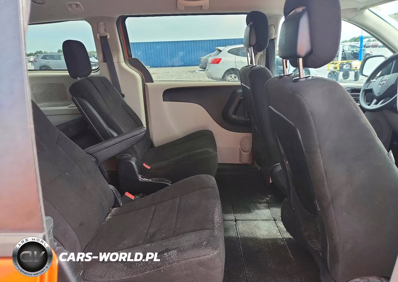 2011 Dodge Grand Caravan Express VIN:2D4RN4DG1BR697374 - 11