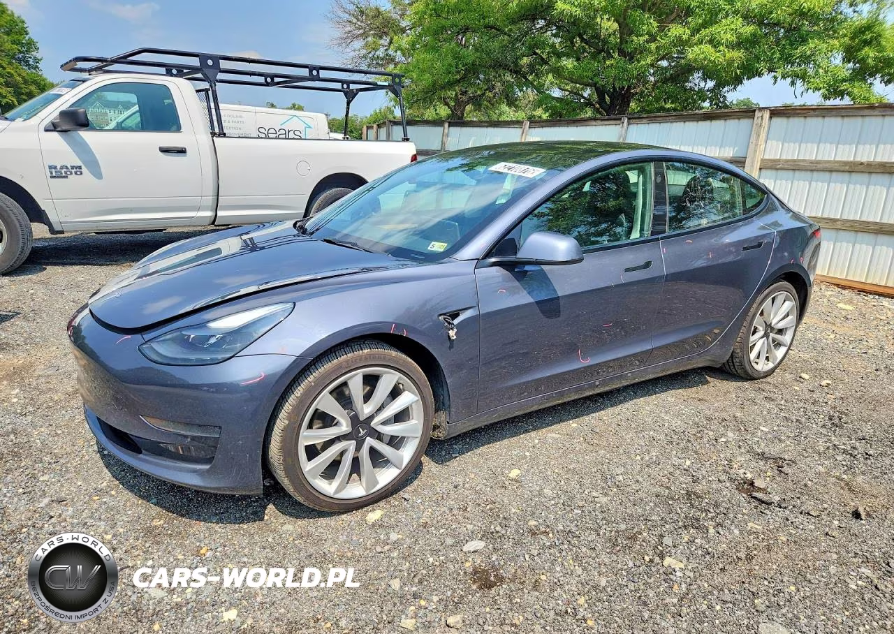 2023 Tesla Model 3 – zdjęcie 1 z 12