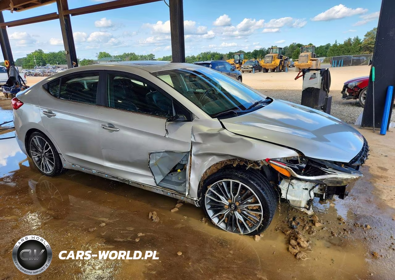 2018 Hyundai Elantra Sport VIN:KMHD04LB7JU503164 - 4