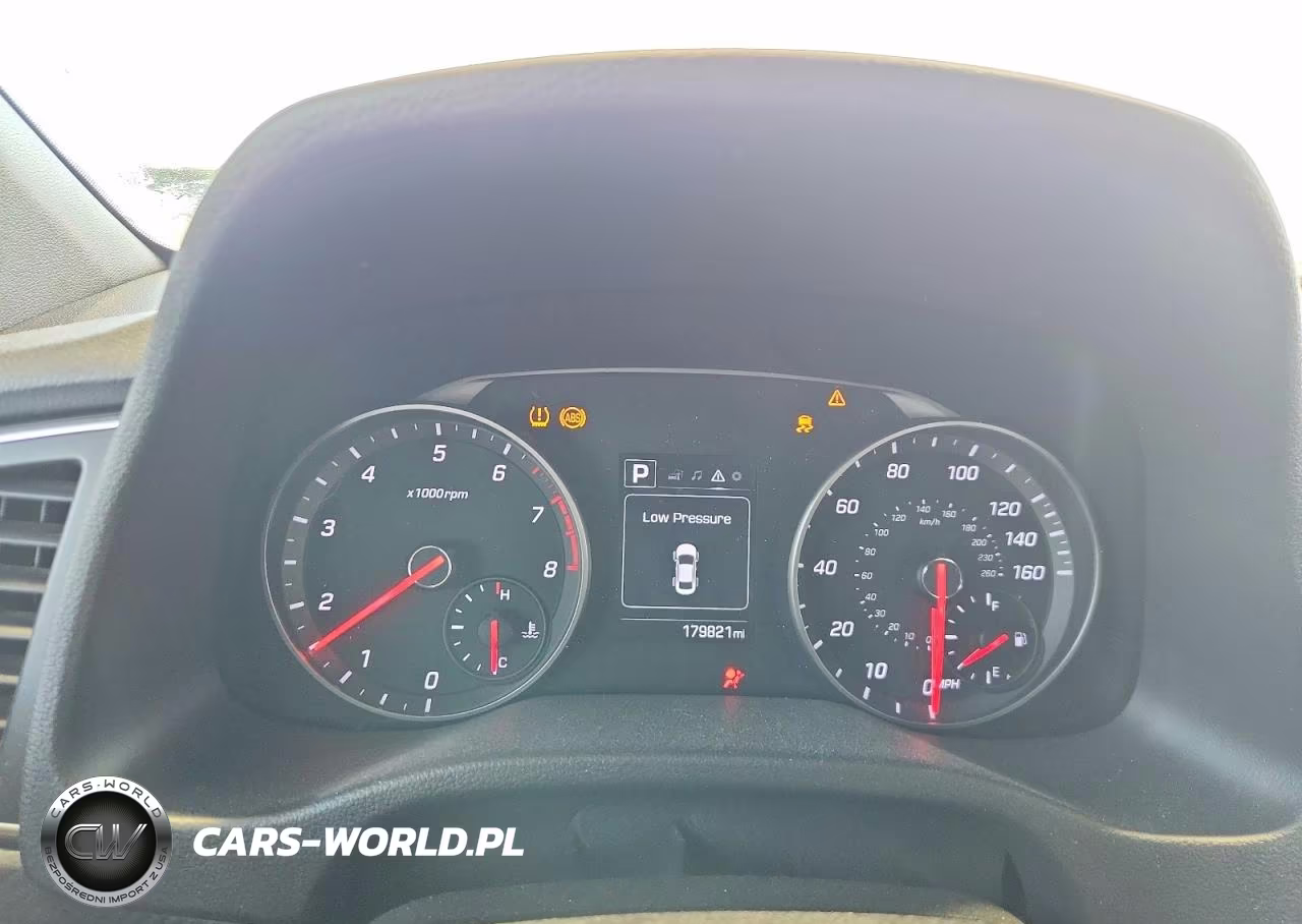 2018 Hyundai Elantra Sport VIN:KMHD04LB7JU503164 - 9