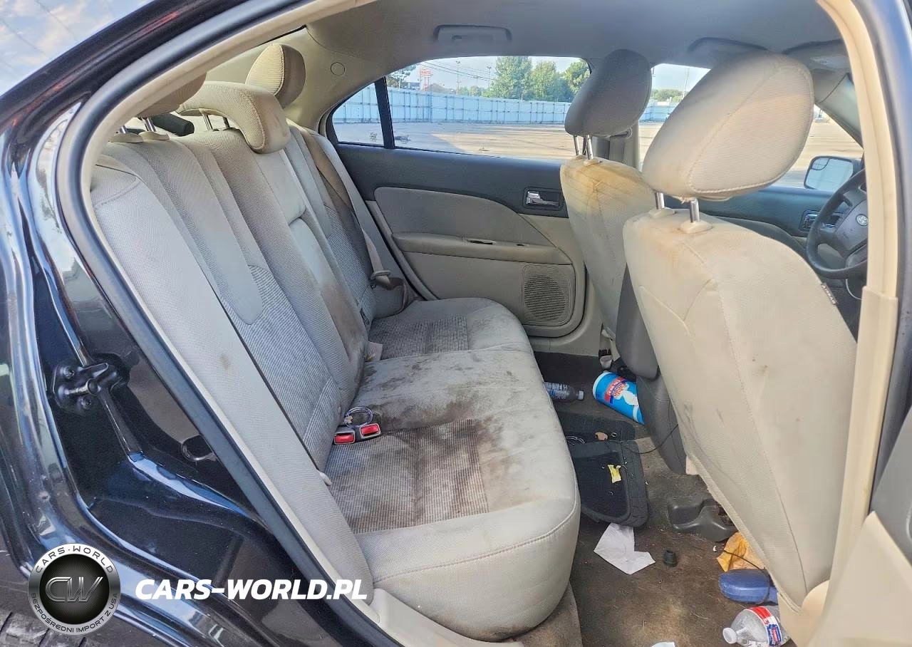 2011 Ford Fusion S VIN:3FAHP0GA3BR177499 - 10
