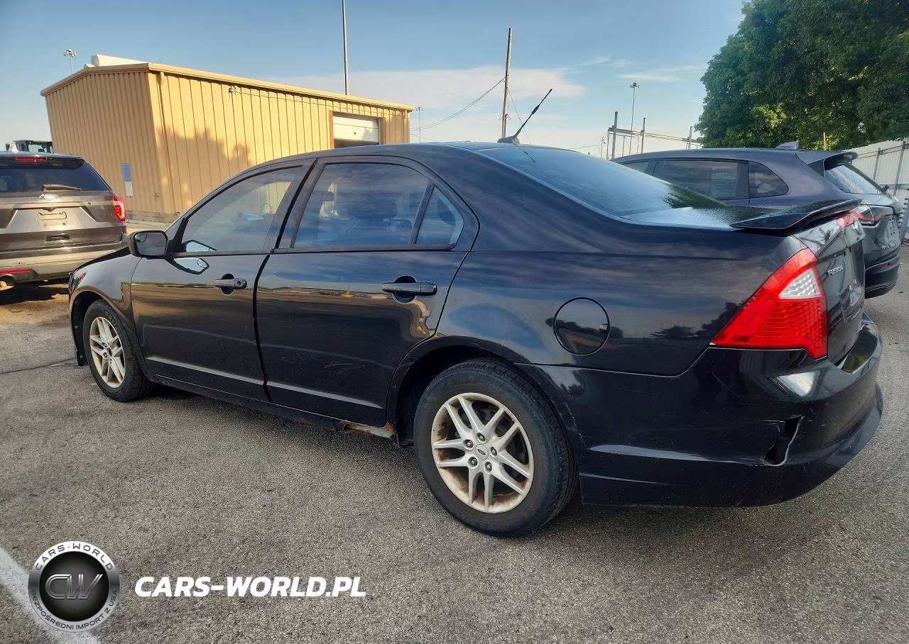 2011 Ford Fusion S VIN:3FAHP0GA3BR177499 - 2