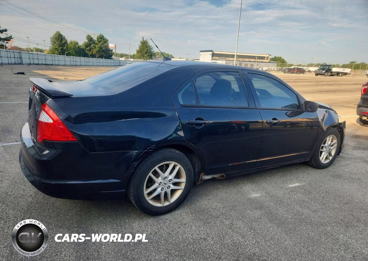 2011 Ford Fusion S VIN:3FAHP0GA3BR177499 - 3