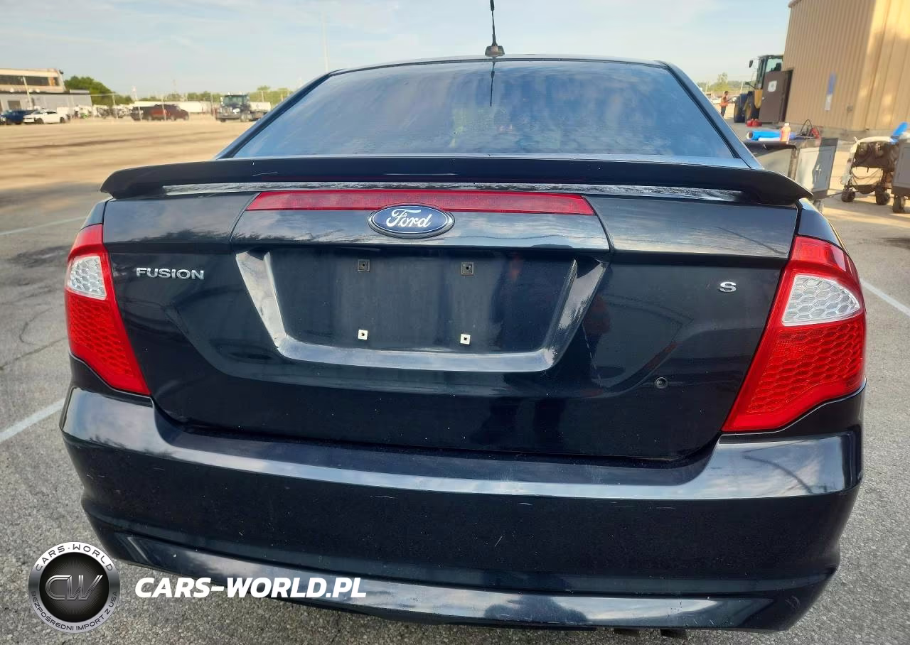 2011 Ford Fusion S VIN:3FAHP0GA3BR177499 - 6