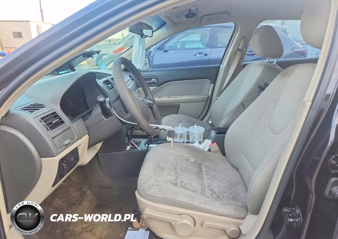 2011 Ford Fusion S VIN:3FAHP0GA3BR177499 - 7