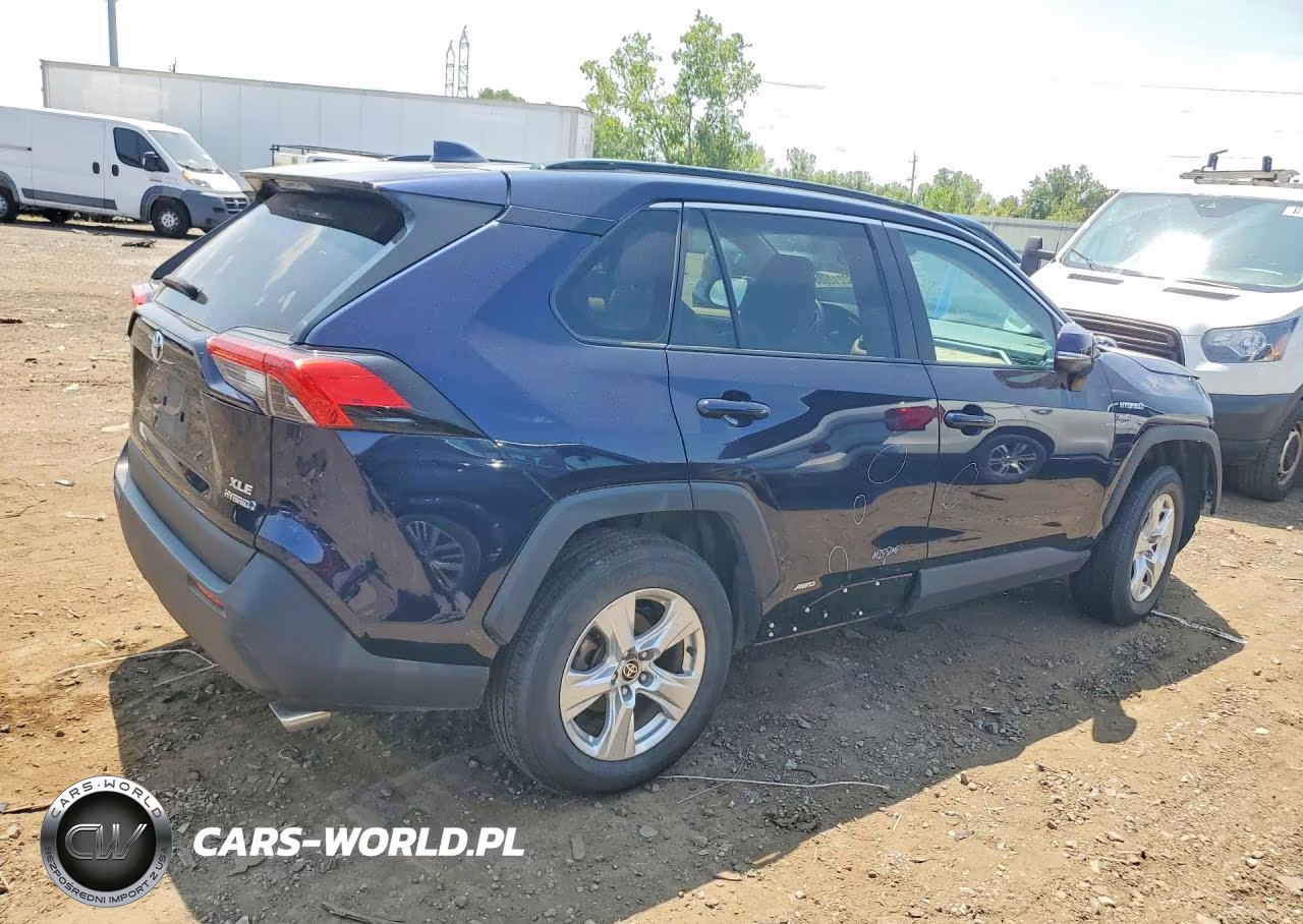 2021 Toyota Rav4 Xle VIN:4T3RWRFV6MU025810 - 3