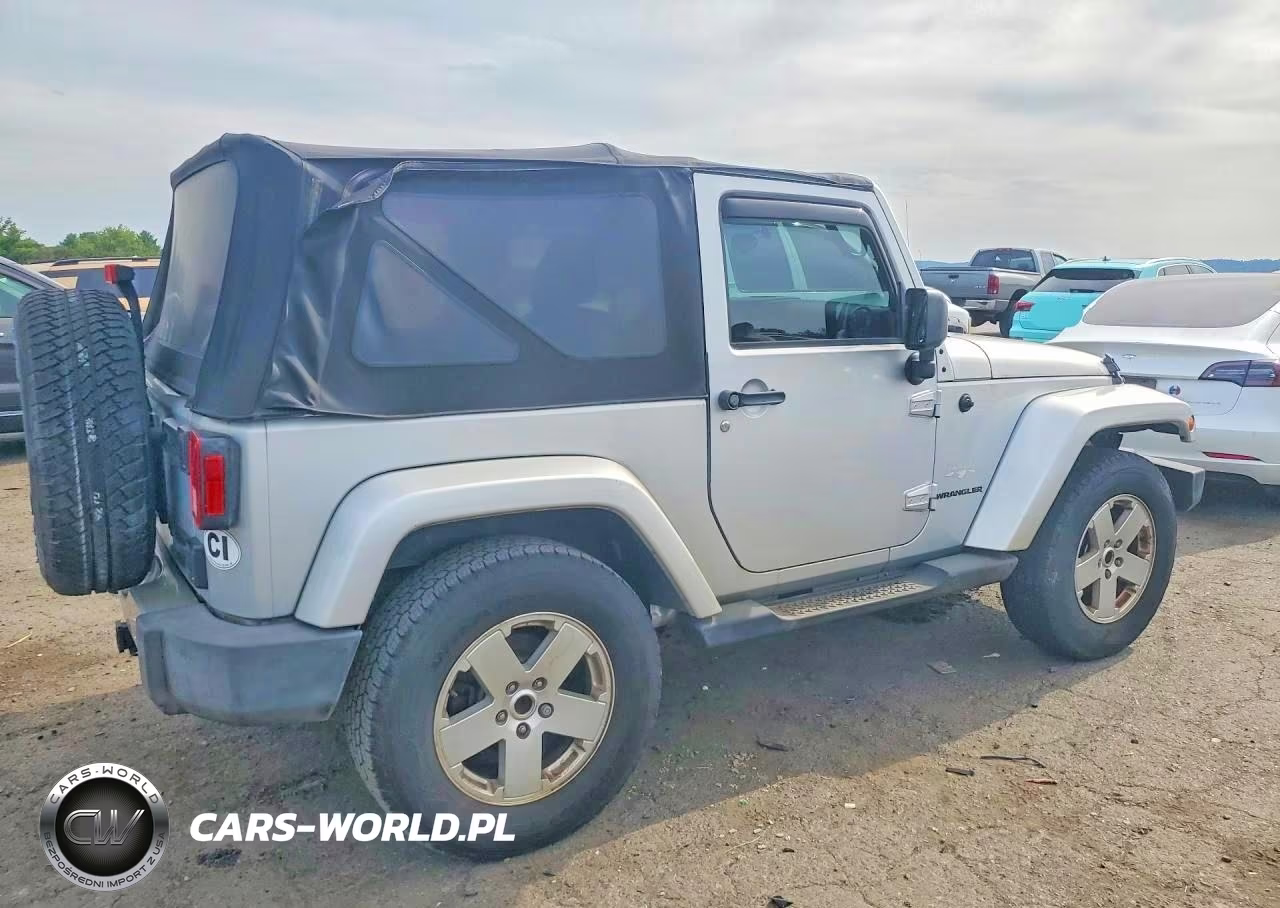 2012 Jeep Wrangler Sahara VIN:1C4GJWBG2CL154396 - 3