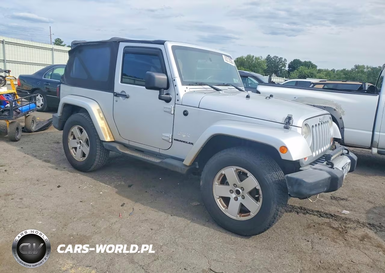 2012 Jeep Wrangler Sahara VIN:1C4GJWBG2CL154396 - 4