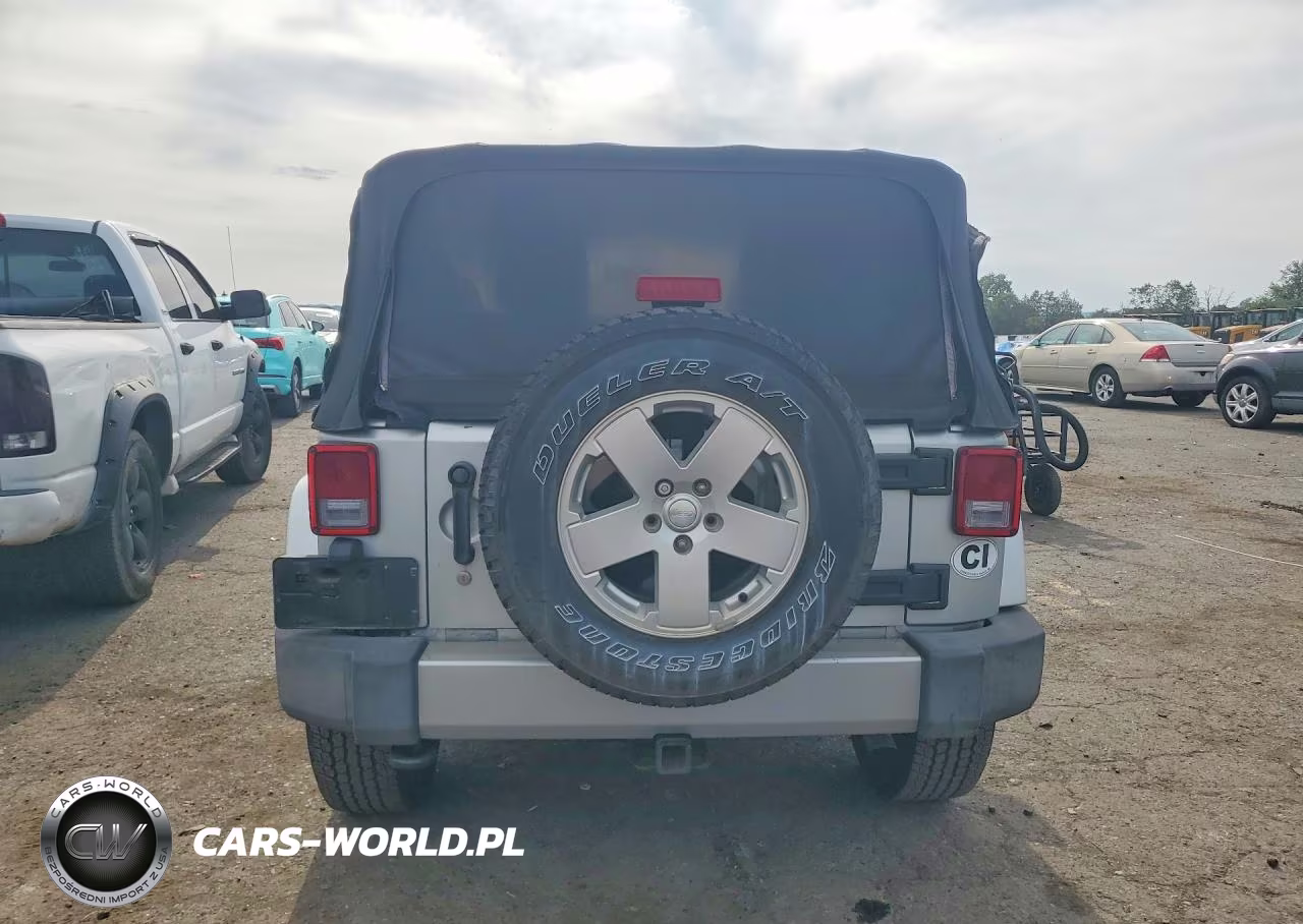 2012 Jeep Wrangler Sahara VIN:1C4GJWBG2CL154396 - 6