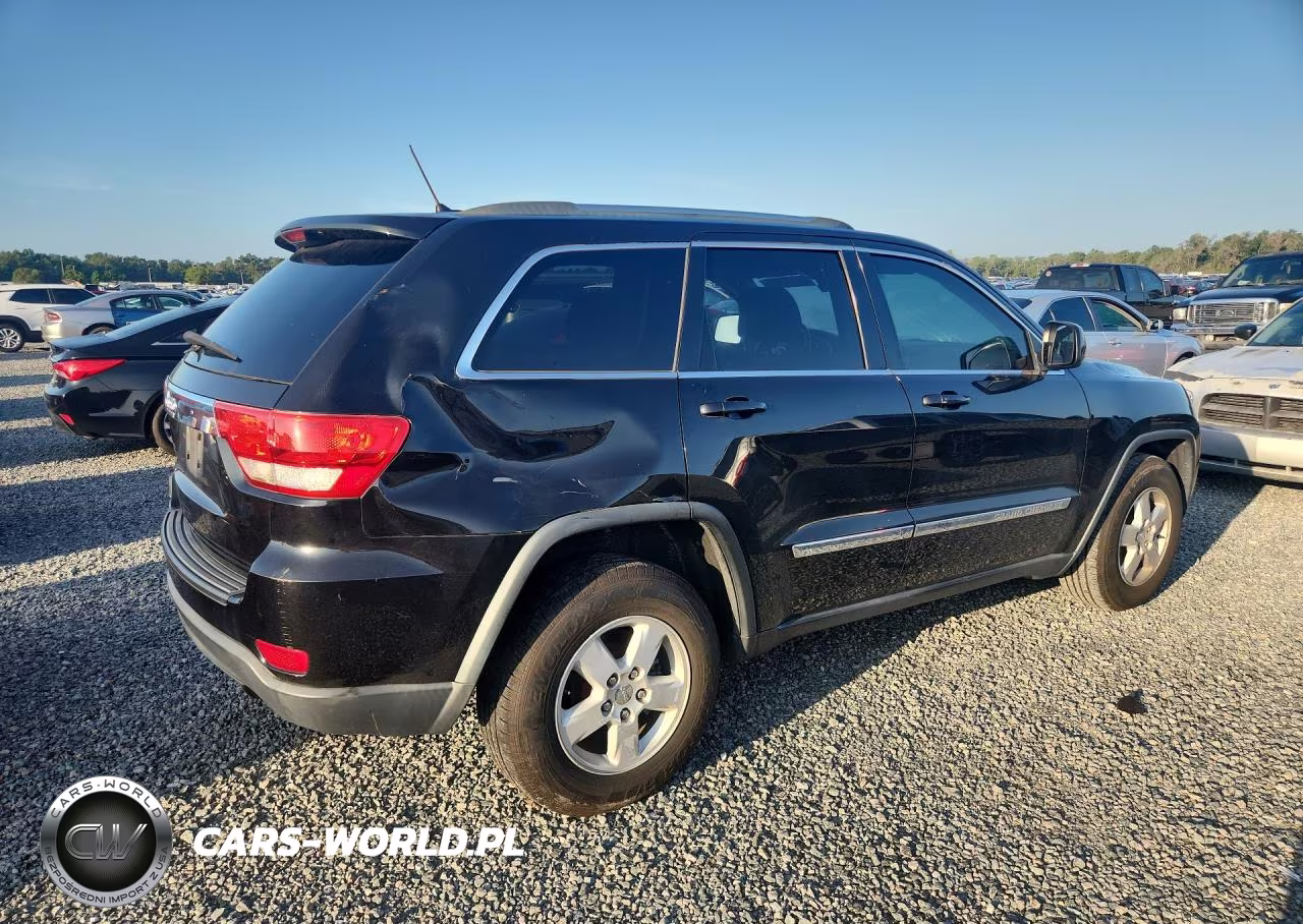2012 Jeep Grand Cherokee Laredo VIN:1C4RJEAG9CC334303 - 3