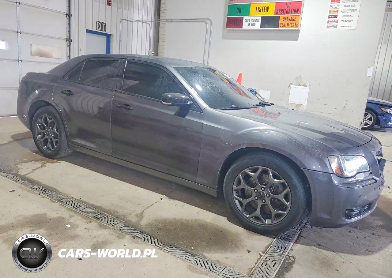 2014 Chrysler 300C VIN:2C3CCAKG0EH157619 - 4