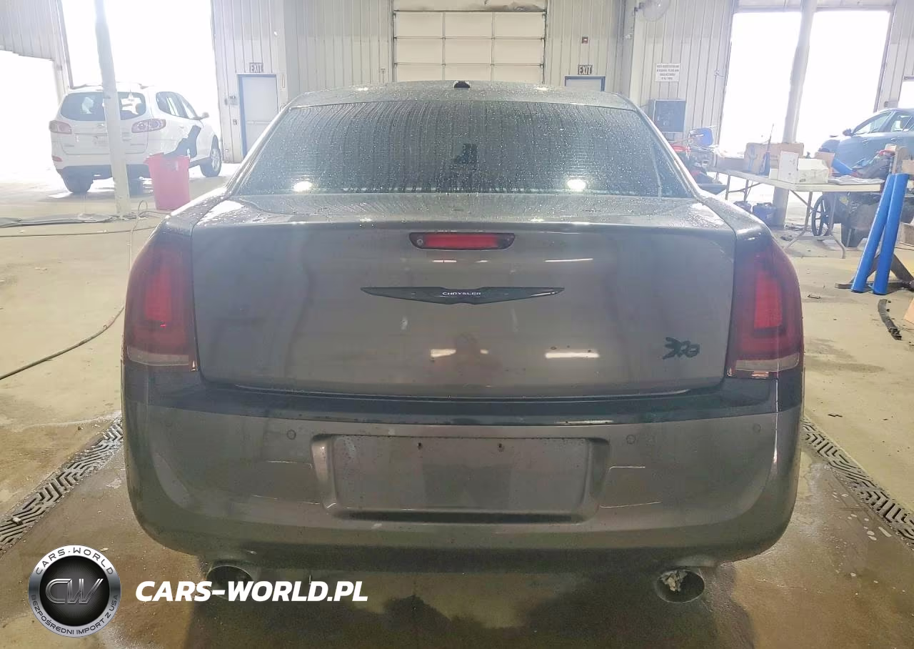 2014 Chrysler 300C VIN:2C3CCAKG0EH157619 - 6