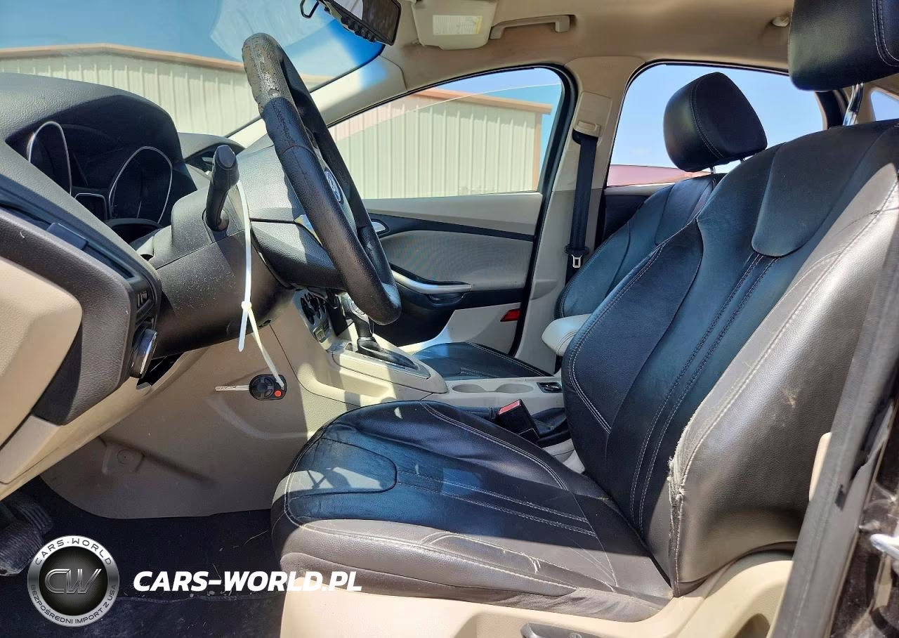 2012 Ford Focus Se VIN:1FAHP3F23CL449156 - 7