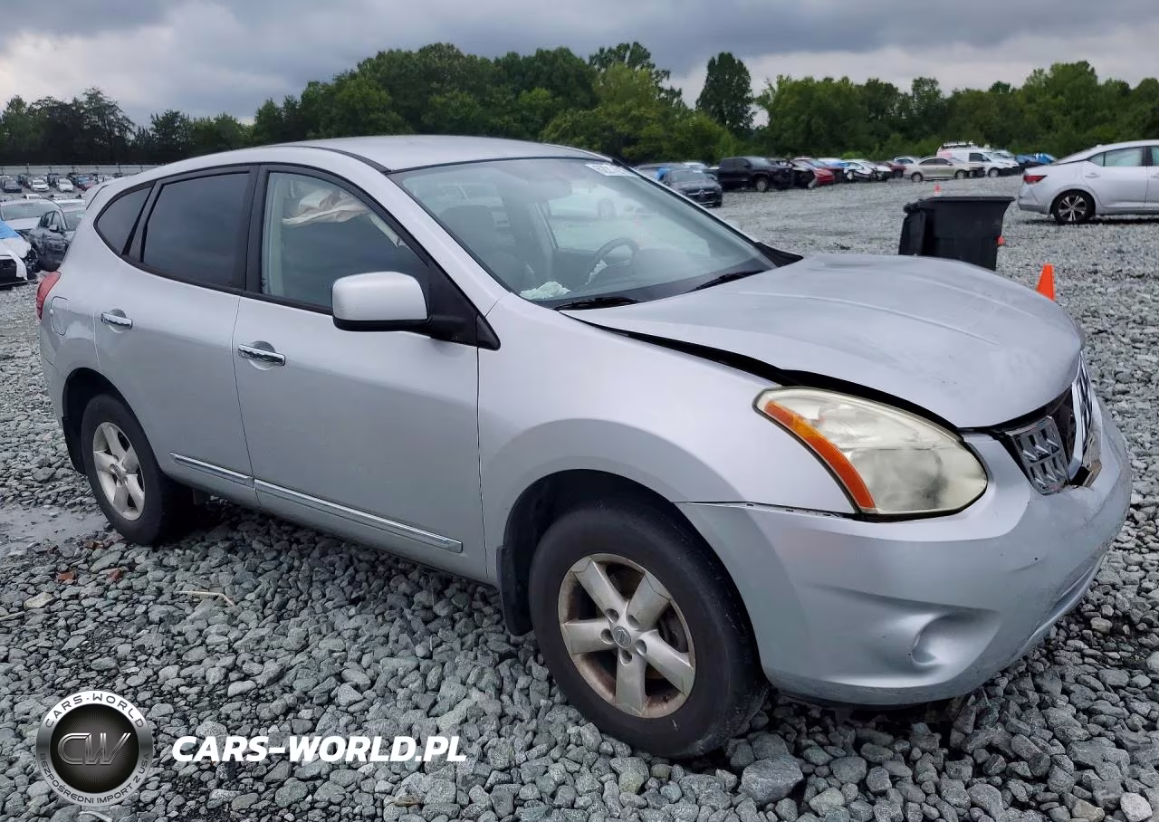2013 Nissan Rogue S VIN:JN8AS5MV3DW635819 - 4