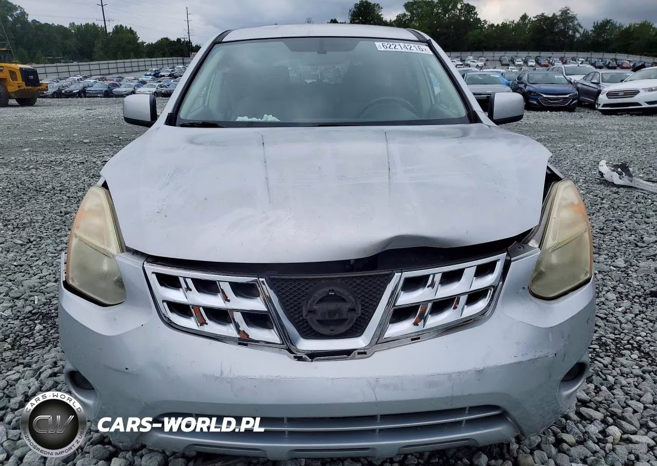 2013 Nissan Rogue S VIN:JN8AS5MV3DW635819 - 5