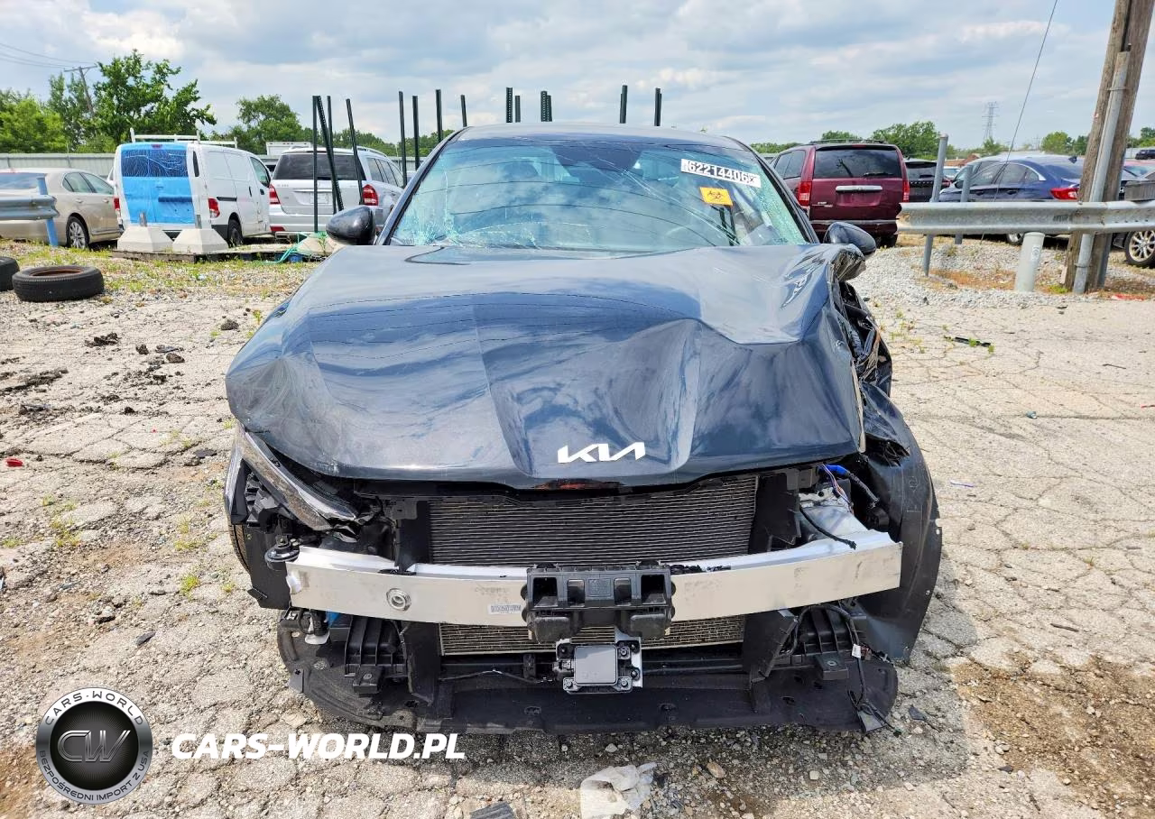 2026 Kia K5 Lxs VIN:KNAG24J77T5457887 - 5