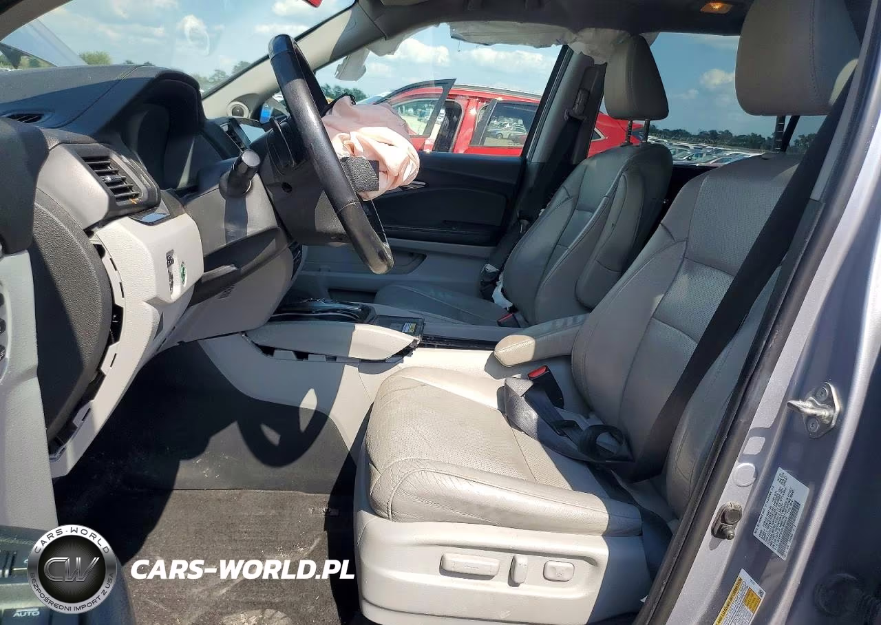 2020 Honda Pilot Elite VIN:5FNYF6H02LB063518 - 7