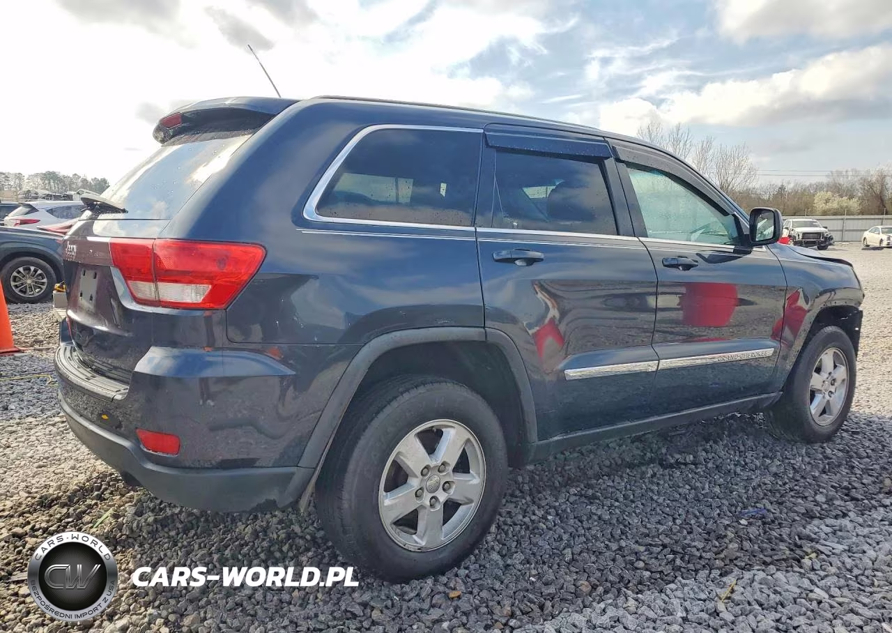 2013 Jeep Grand Cherokee Laredo VIN:1C4RJFAG7DC567510 - 3