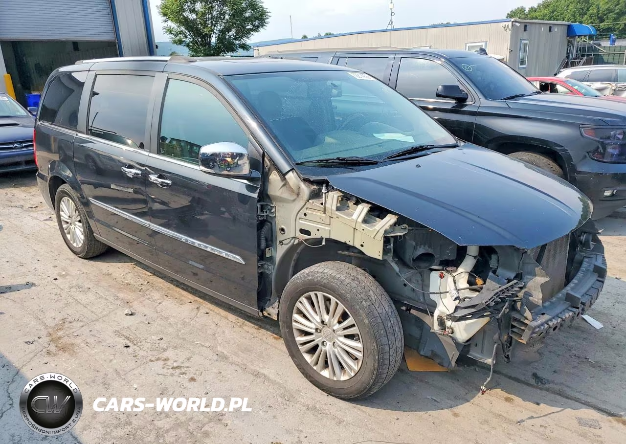 2014 Chrysler Town & Country Limited VIN:2C4RC1GG0ER192637 - 4