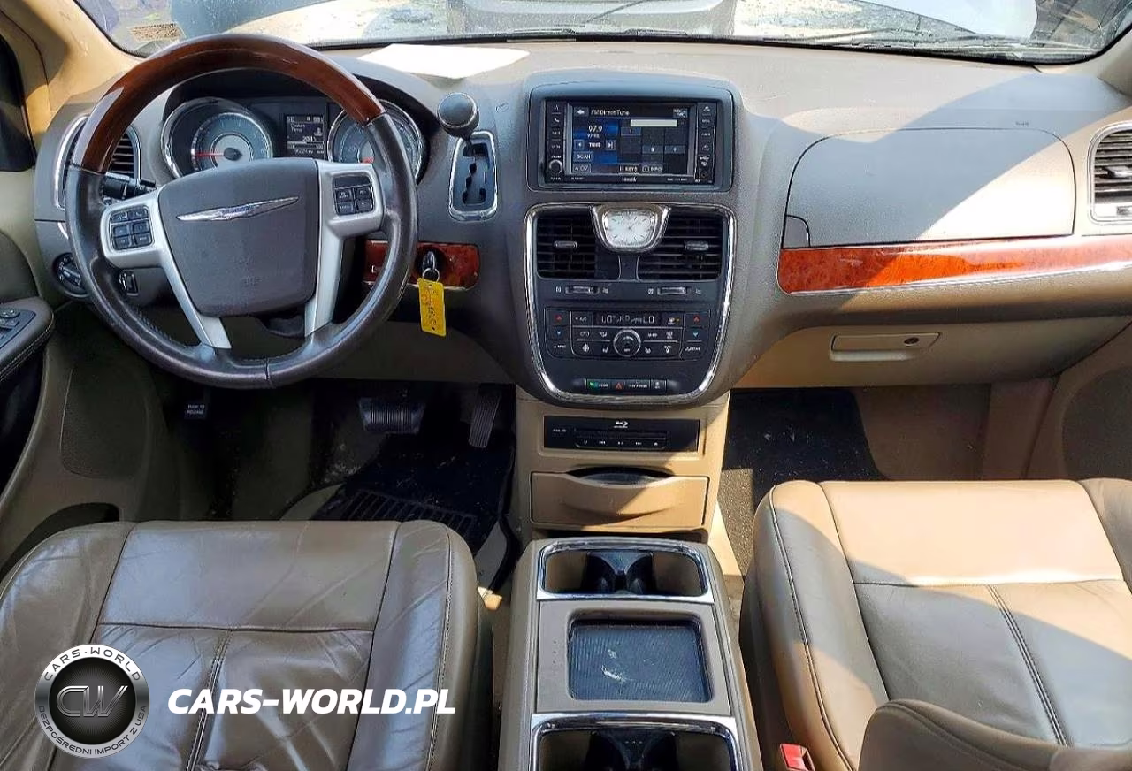 2014 Chrysler Town & Country Limited VIN:2C4RC1GG0ER192637 - 8
