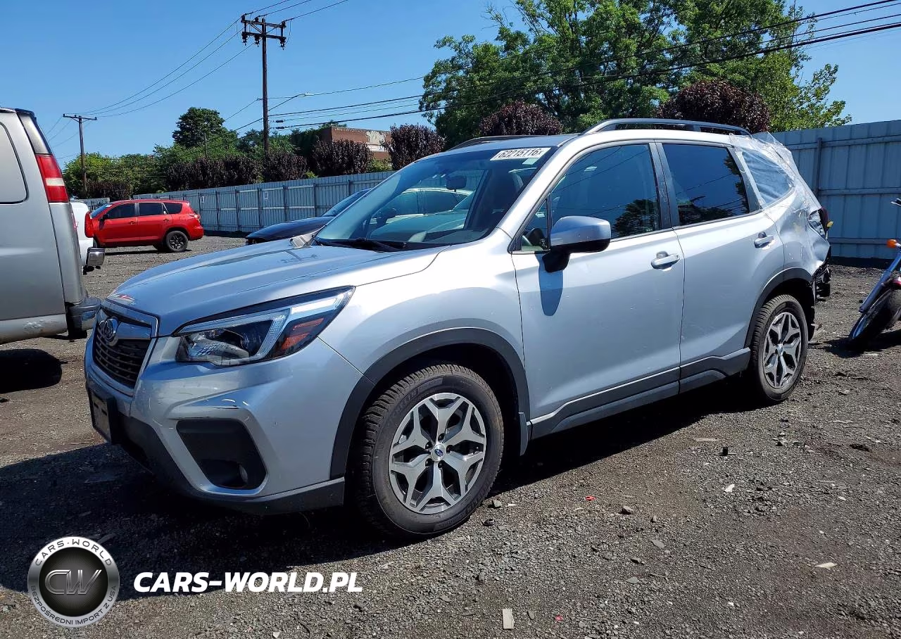 2021 Subaru Forester Premium – zdjęcie 1 z 13