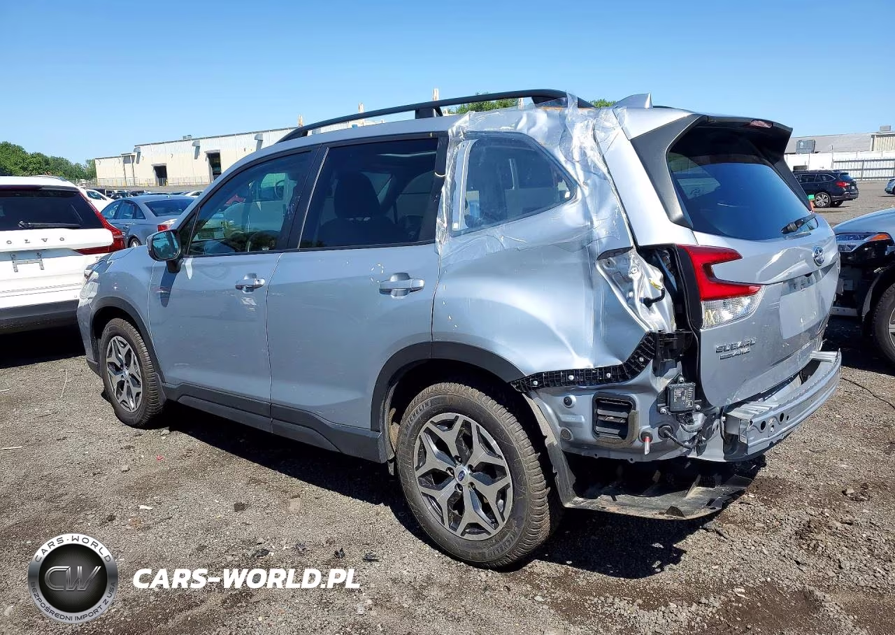 2021 Subaru Forester Premium VIN:JF2SKAJC5MH488310 - 2