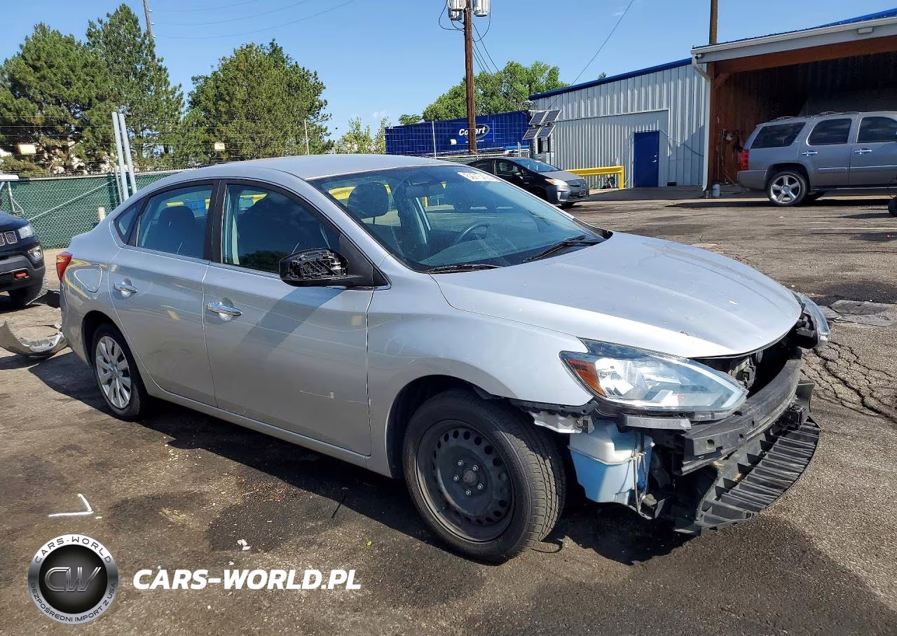 2018 Nissan Sentra S VIN:3N1AB7AP5JY298798 - 4