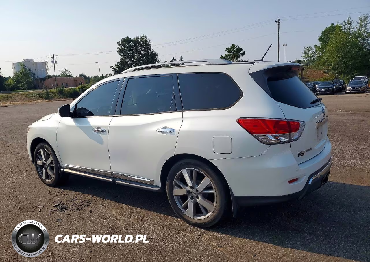 2015 Nissan Pathfinder Platinum VIN:5N1AR2MN8FC630234 - 2
