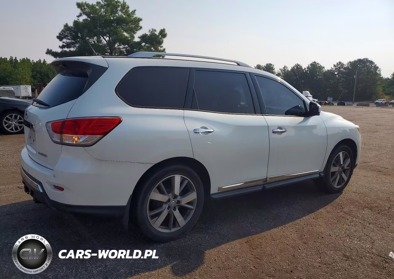 2015 Nissan Pathfinder Platinum VIN:5N1AR2MN8FC630234 - 3