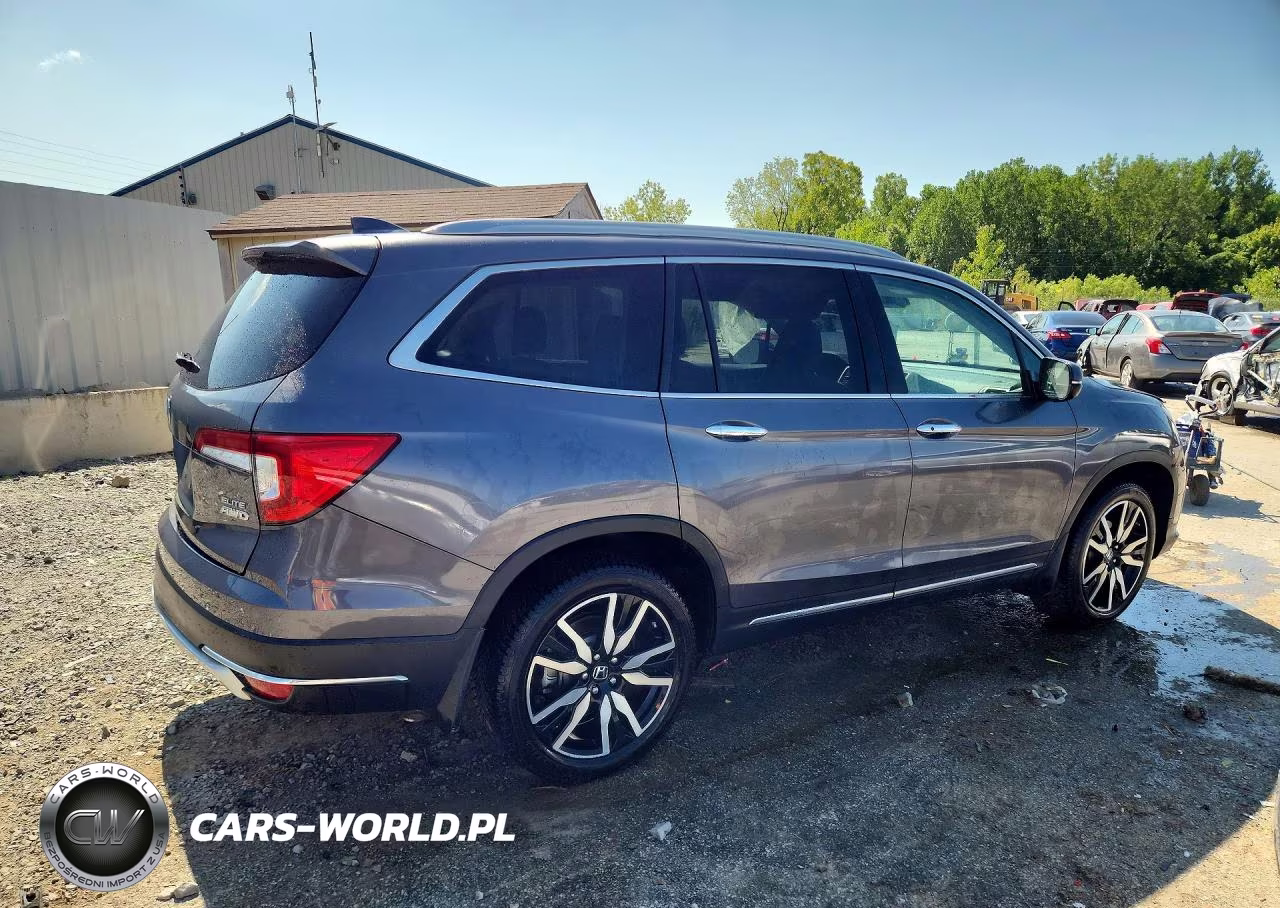 2020 Honda Pilot Elite VIN:5FNYF6H0XLB004135 - 3