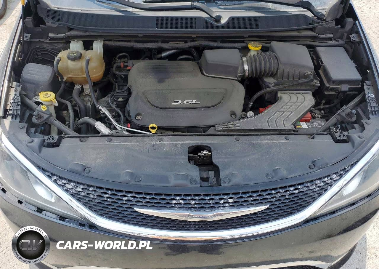 2018 Chrysler Pacifica Hybrid Select VIN:2C4RC1BG9JR142577 - 12
