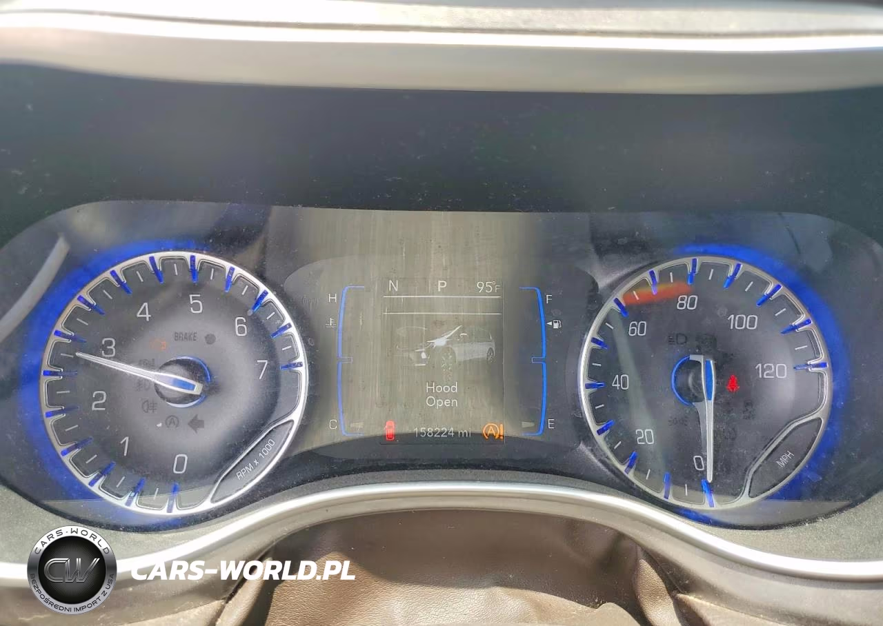 2018 Chrysler Pacifica Hybrid Select VIN:2C4RC1BG9JR142577 - 9