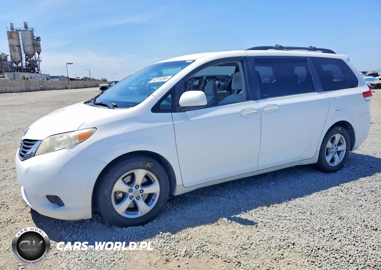 2012 Toyota Sienna Le