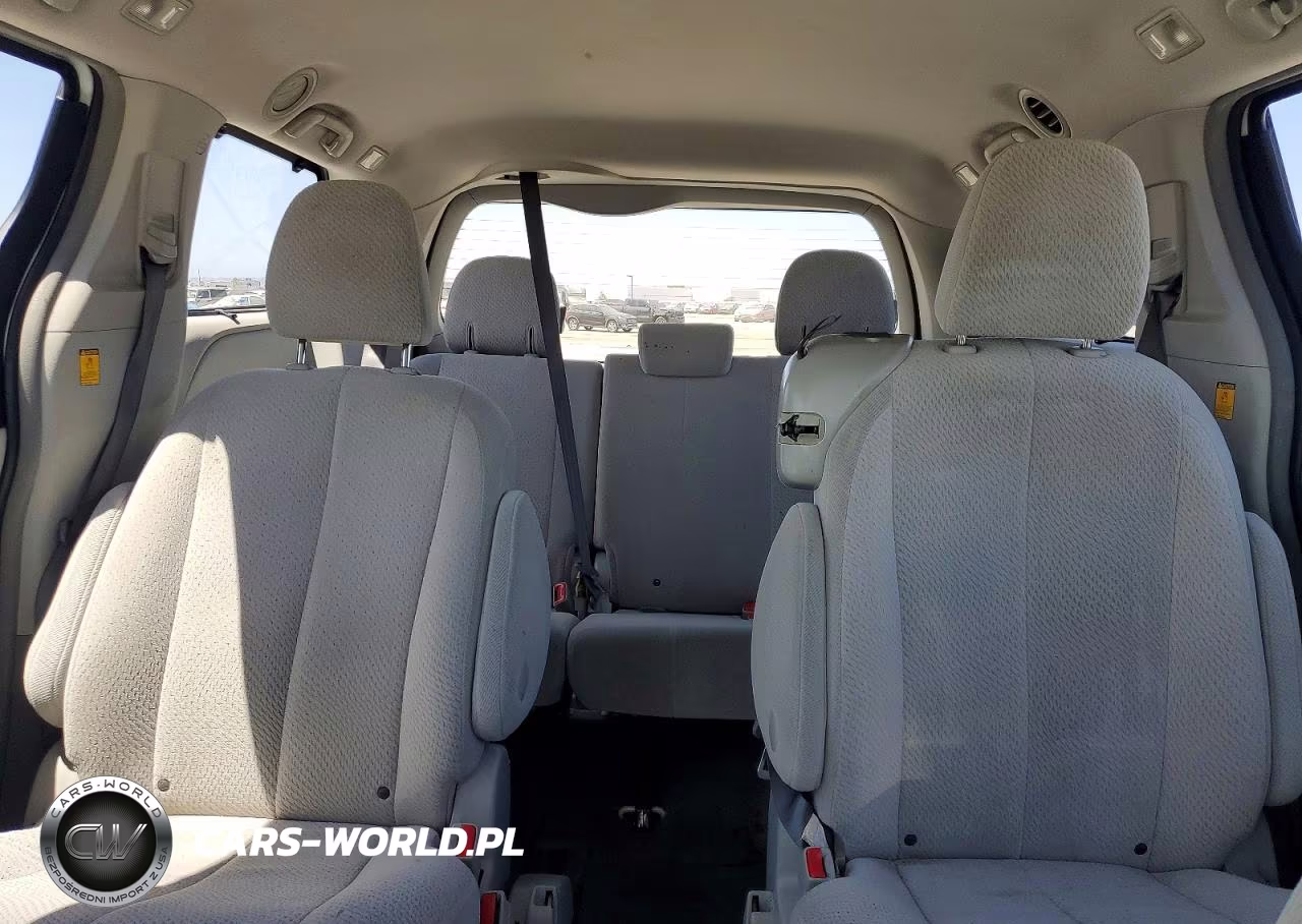 2012 Toyota Sienna Le VIN:5TDKK3DC6CS234461 - 10