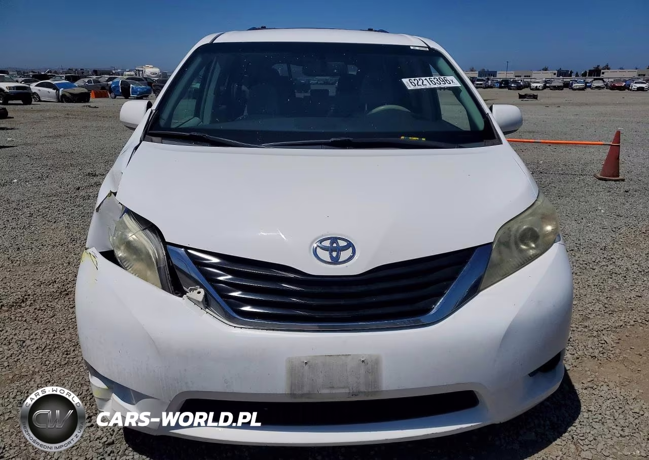 2012 Toyota Sienna Le VIN:5TDKK3DC6CS234461 - 5