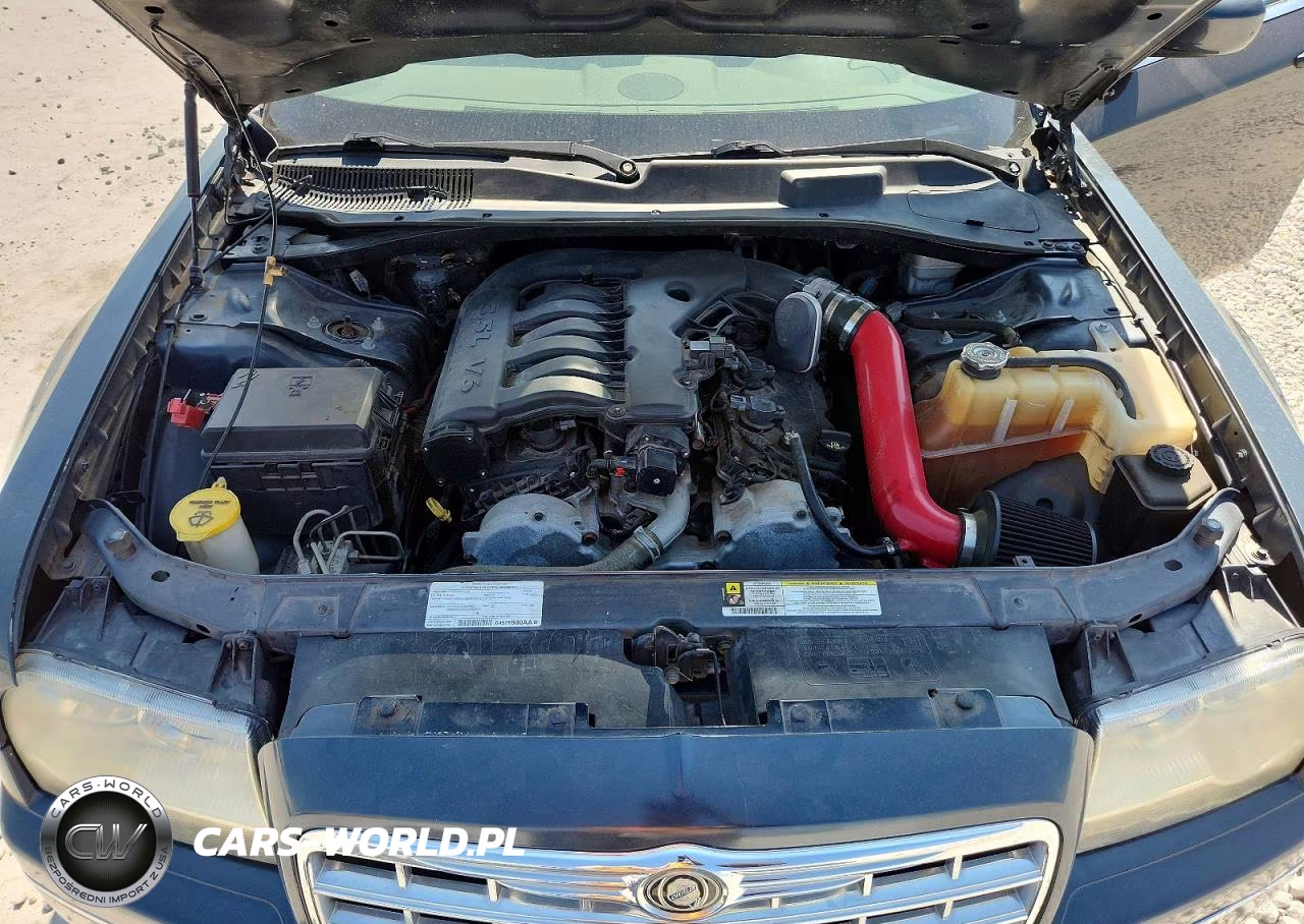 2008 Chrysler 300 Touring VIN:2C3LA53G18H292236 - 11