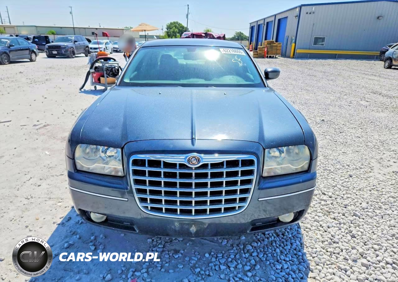 2008 Chrysler 300 Touring VIN:2C3LA53G18H292236 - 5