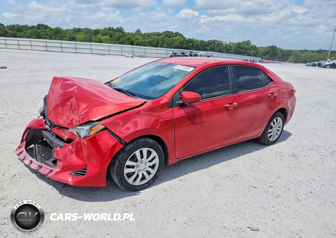 2018 Toyota Corolla Le VIN:5YFBURHE6JP855293 - 1