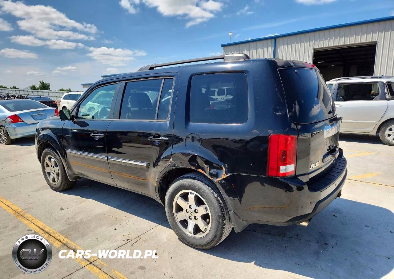 2011 Honda Pilot Touring VIN:5FNYF4H97BB101827 - 2