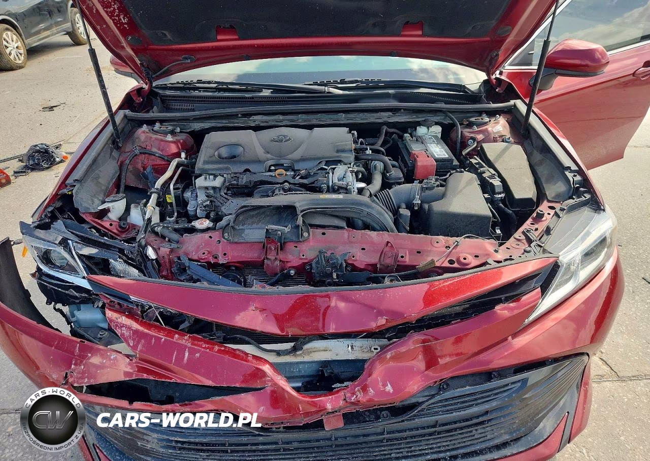 2020 Toyota Camry Le VIN:4T1C11AK7LU362917 - 12